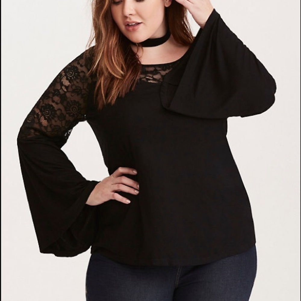 Torrid Size 1 (16-18) Black Lace Bell Steve Top